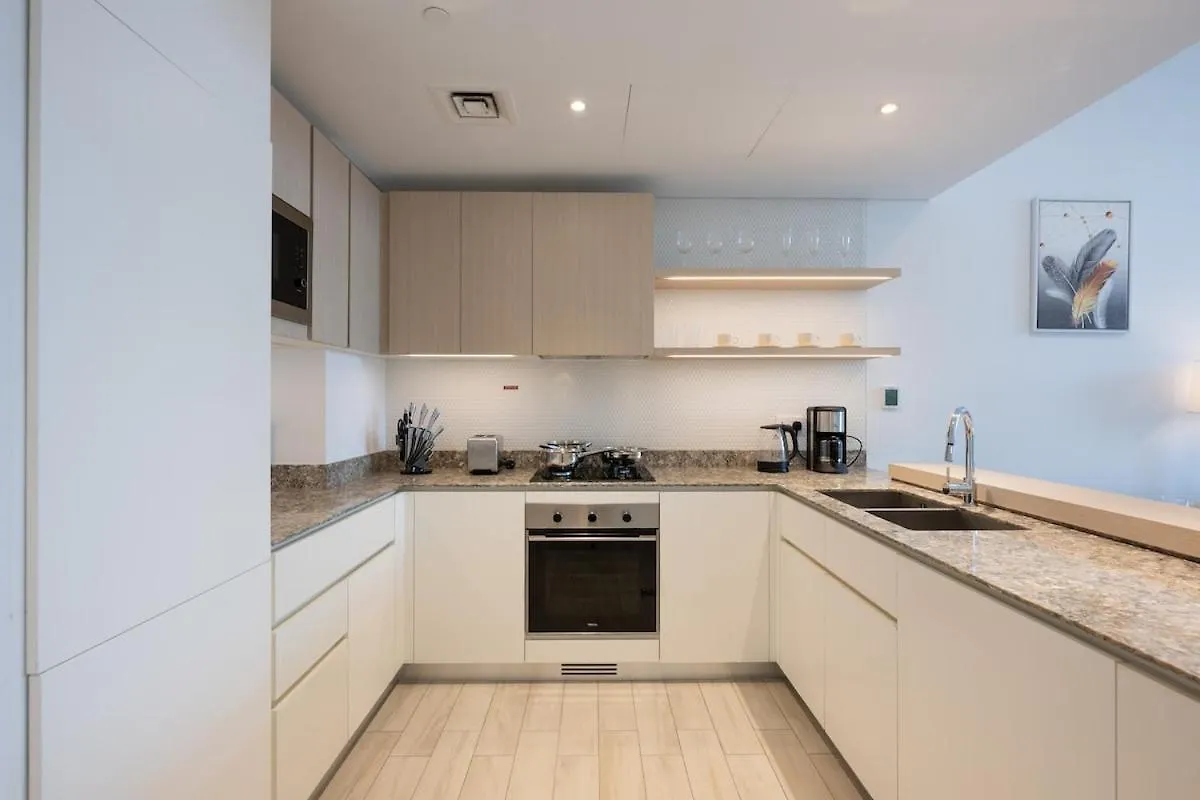 Luxurious 2 Bedroom Apartment In Belgravia 3 Dubai